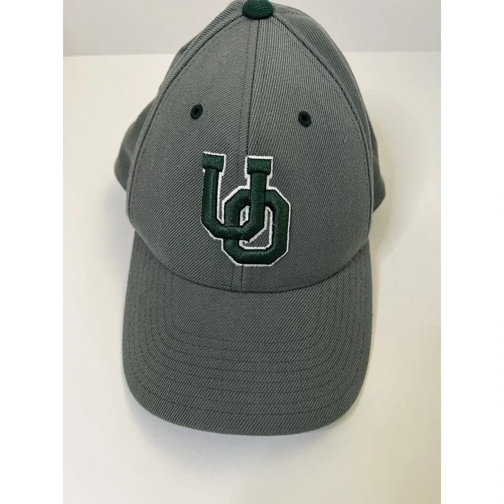 University of Oregon Ducks Cap Hat Colosseum Size 6 7/8 Small Baseball Cap Green
